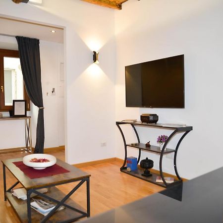 Fidia Palace Marco Aurelio'S Apartment Colosseo Rome Exterior photo